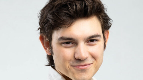 Portraitfoto von Arthur Schmitz